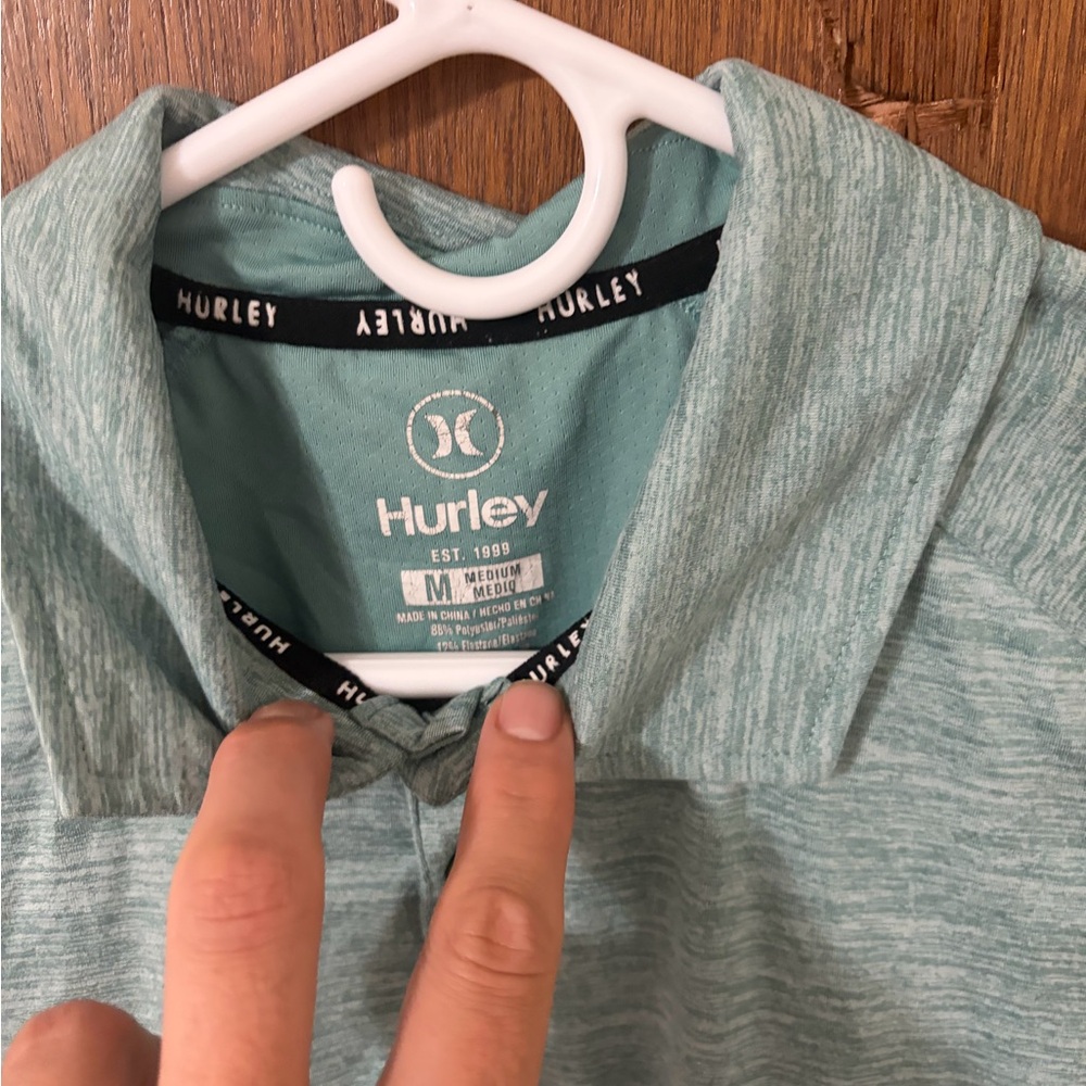 Hurley Men's turquoise green polo - Picture 2 of 3